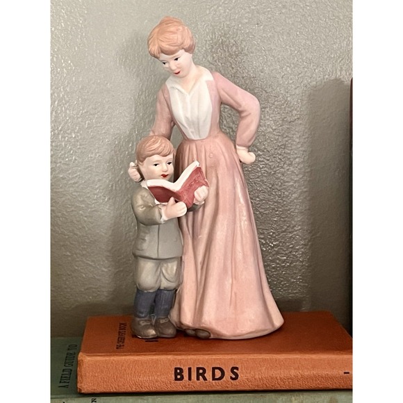 Enesco Other - Figurine Enesco Treasured Memories Teacher Pupil 1985 Porcelain Vintage Decor